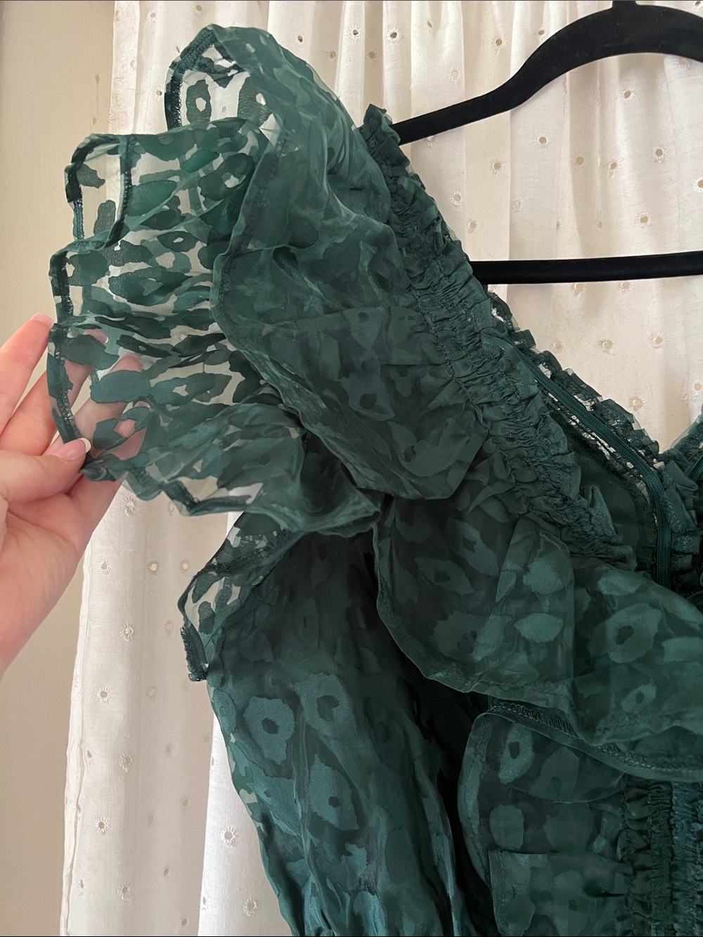 Entro Emerald Green Ruffled Sleeved Party Dress - Picture 4 of 7